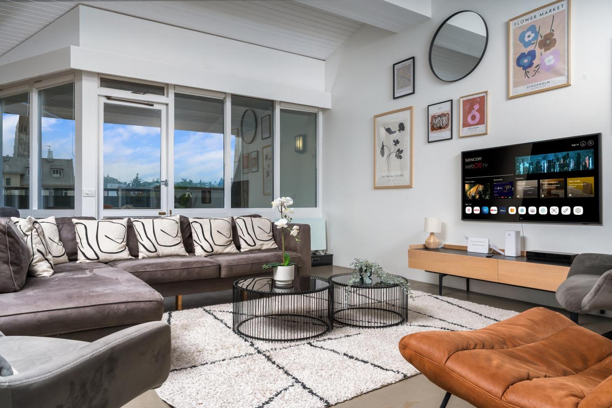 Photo inspiration: Visual Reference: Penthouse Lejlighed På Shoppinggaden Gratis Parkering