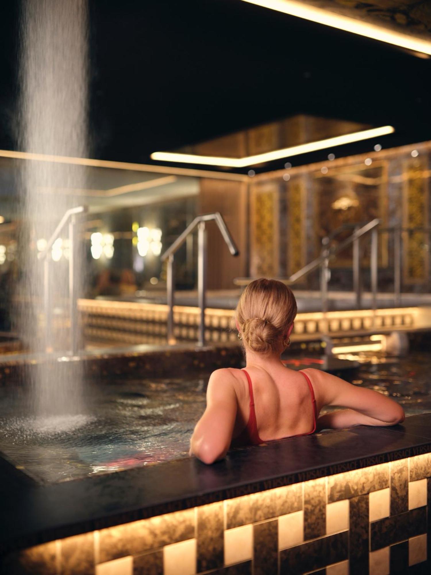 다이아몬드 스위트 | Diamond Suites