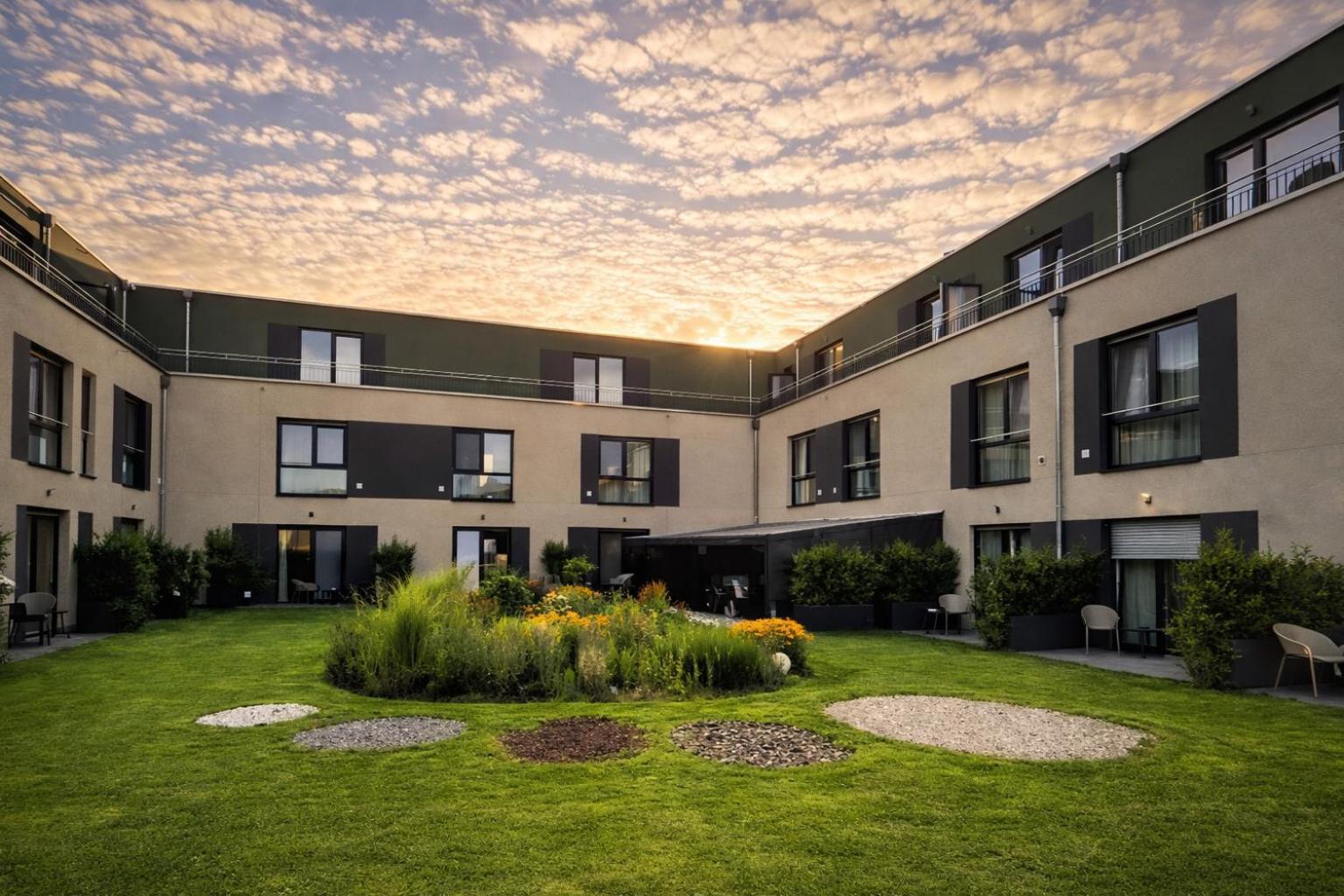 4. Fairn Square Hotel