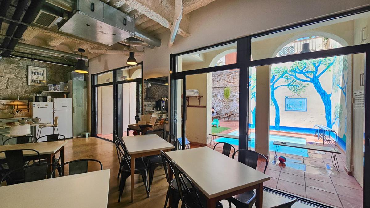 Top 10 Places To Stay in Barcelona