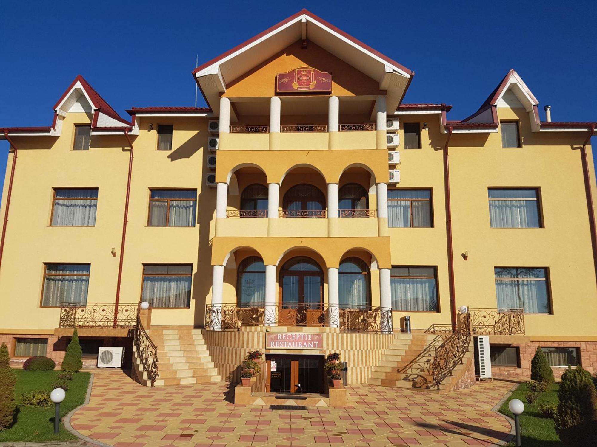 8. Mony Apartaments