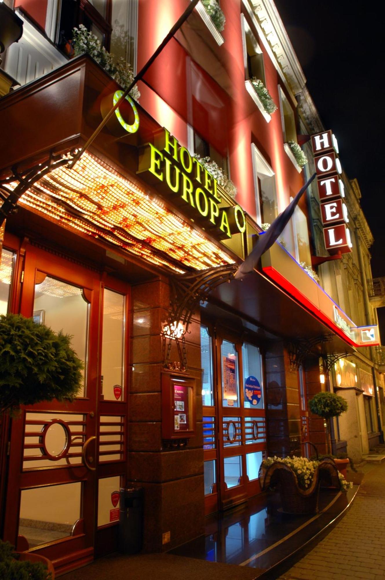1. Hotel Europa