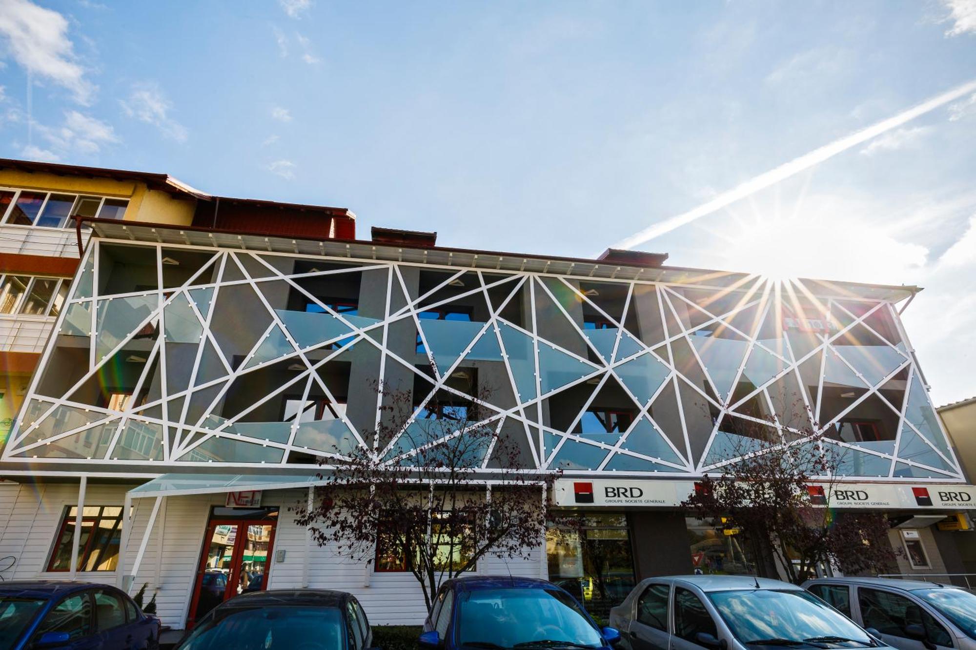 10. Net Hotel