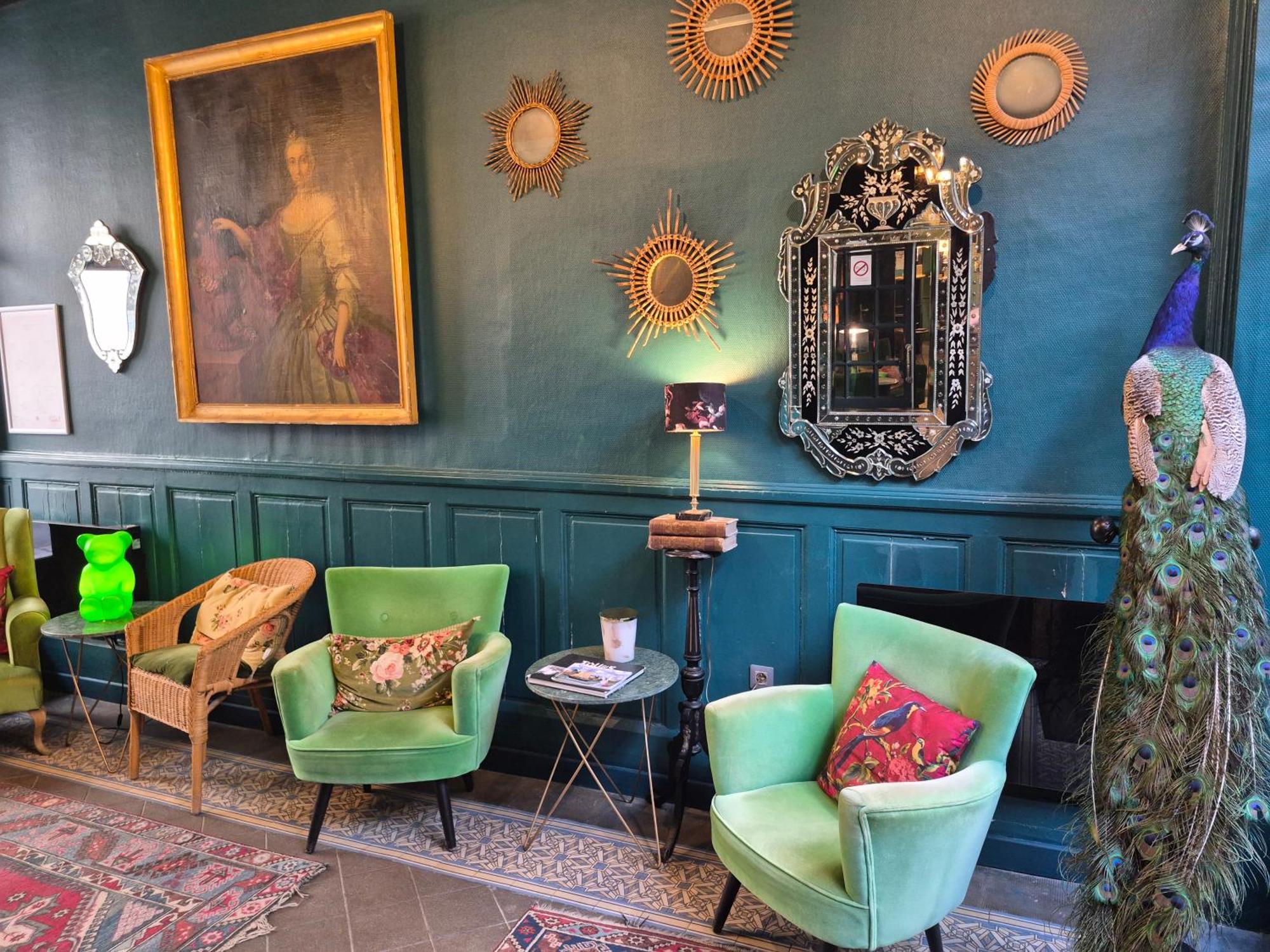 Top 10 Places To Stay in Tours