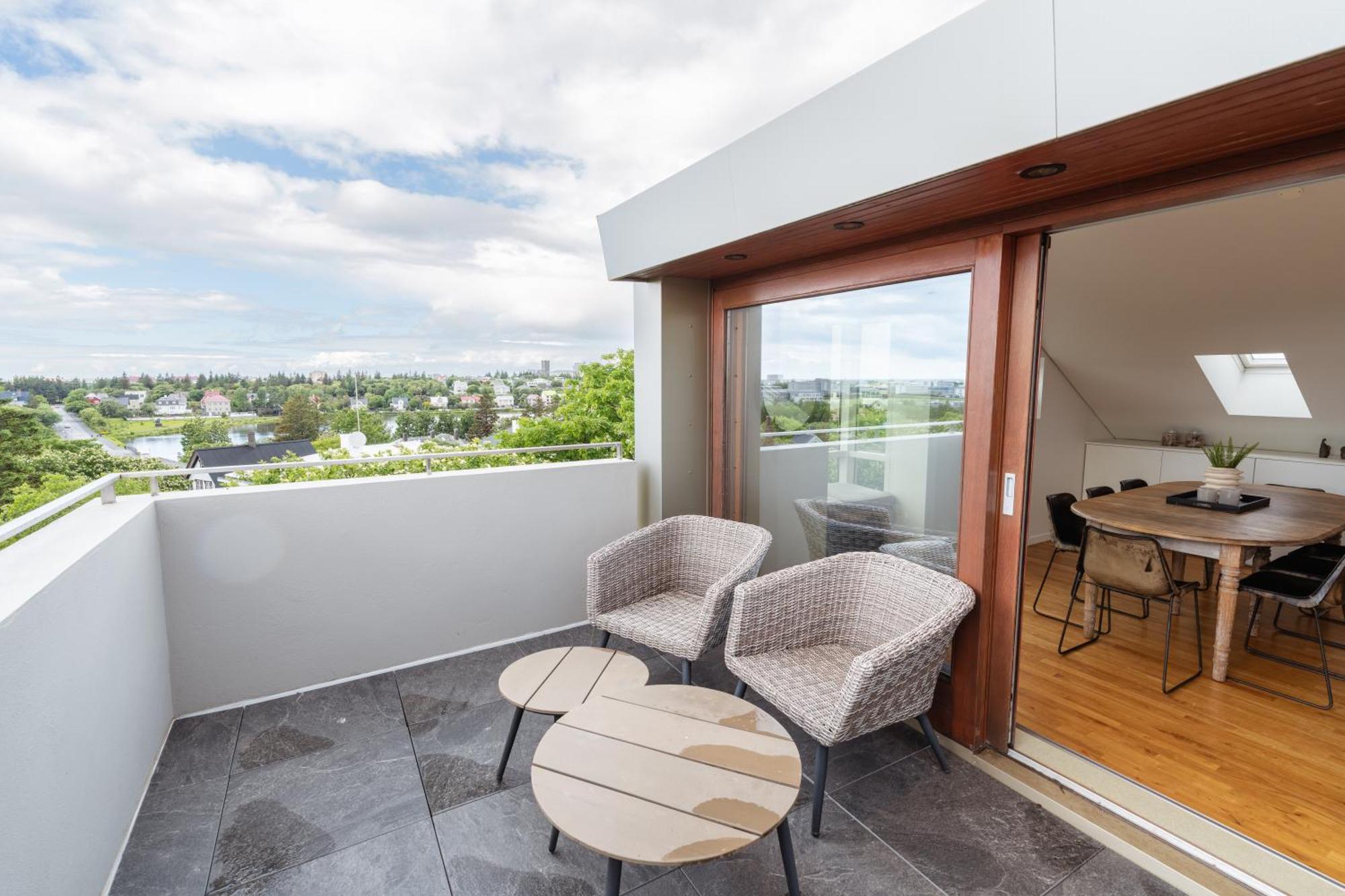 Blue Luxury Apartments