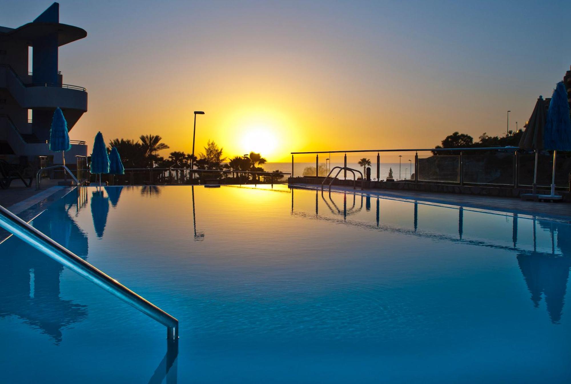 6. Servatur Casablanca Suites & Spa