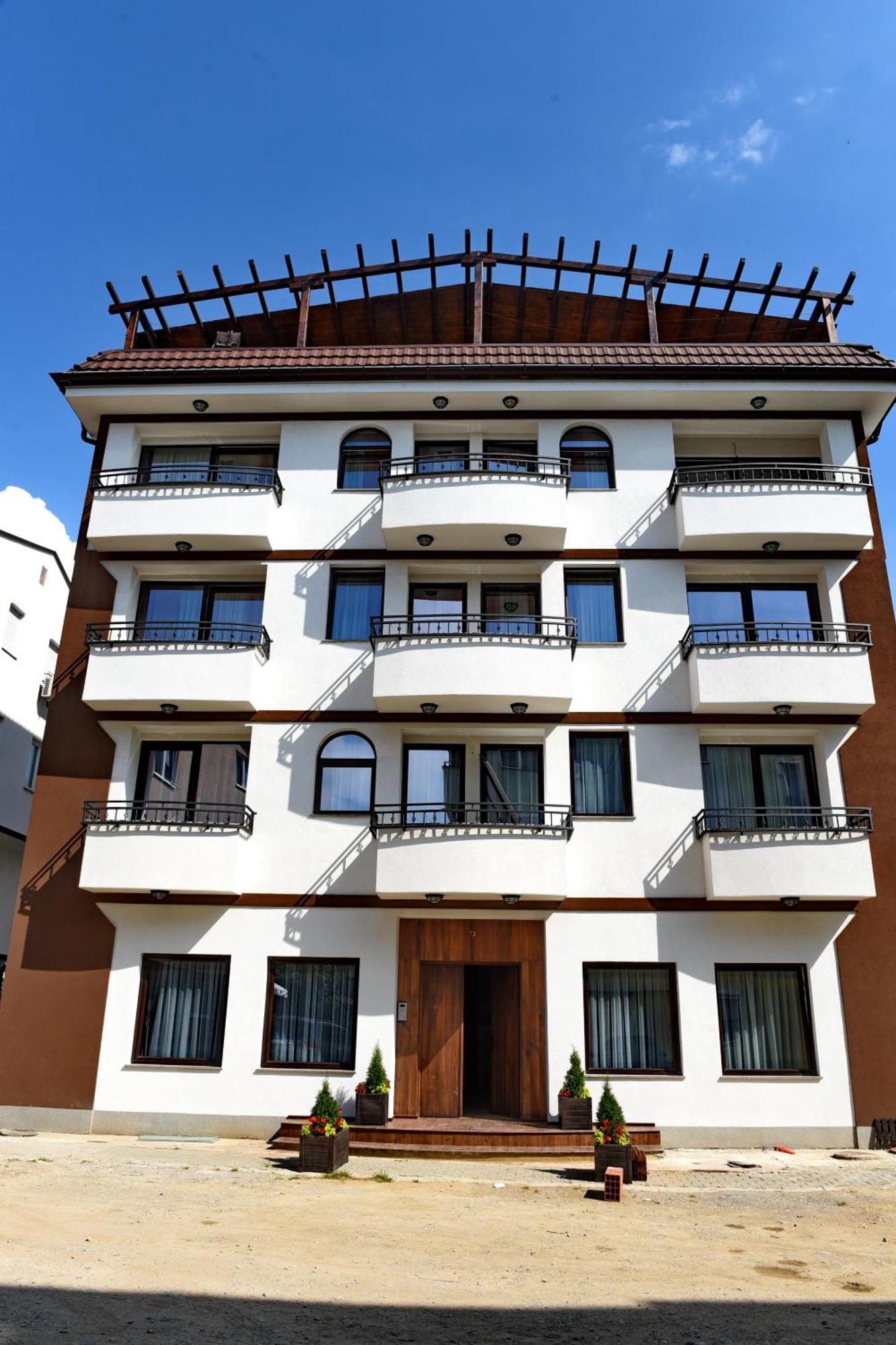 9. Villa Arte
