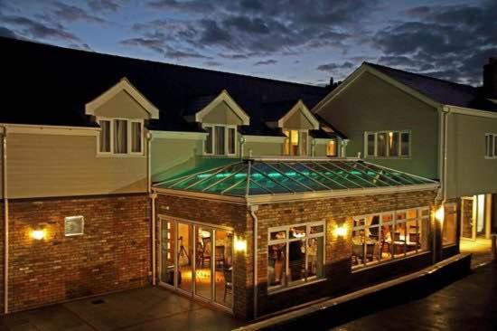 Top 8 Places To Stay in Ely