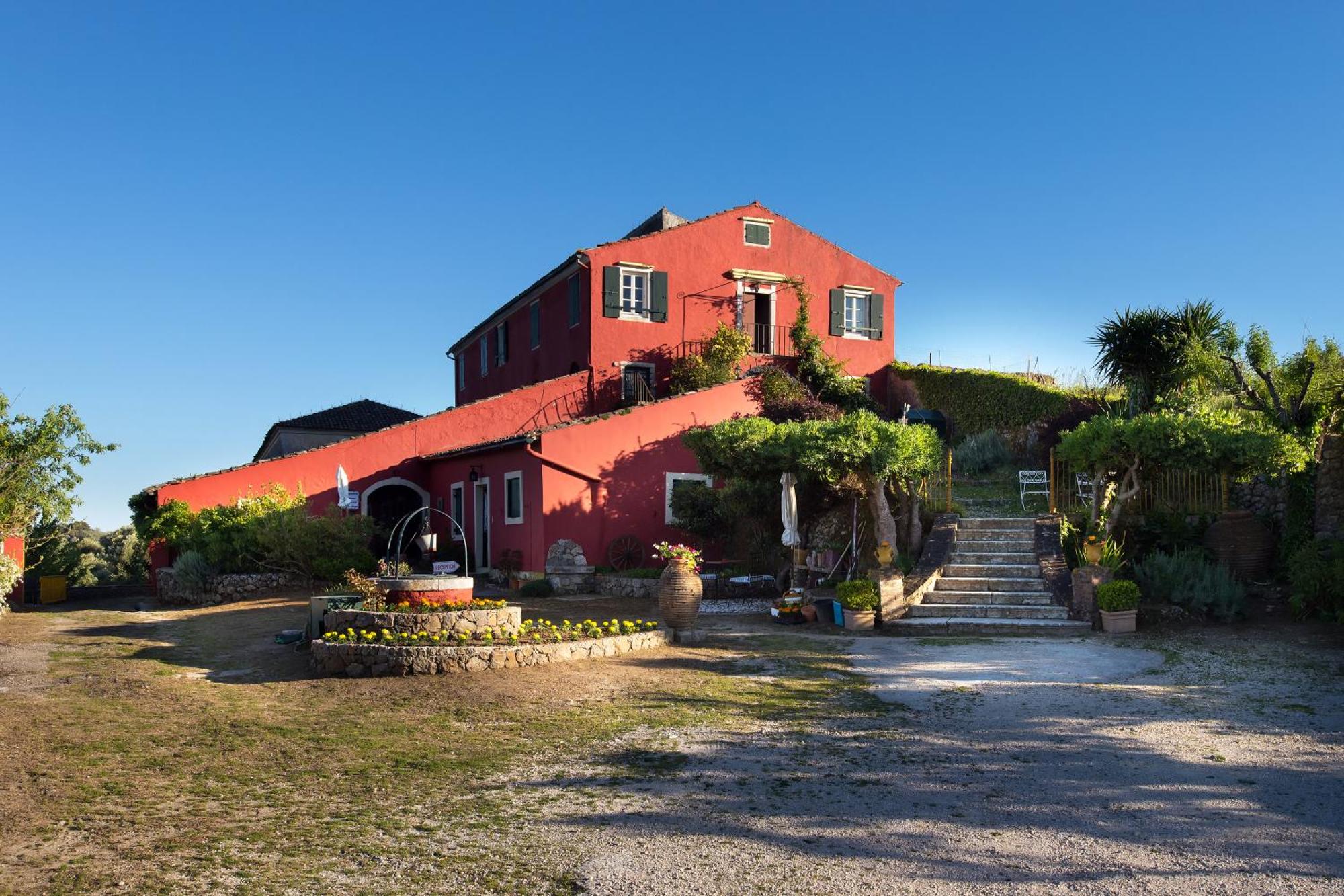 5. Fundana Villas