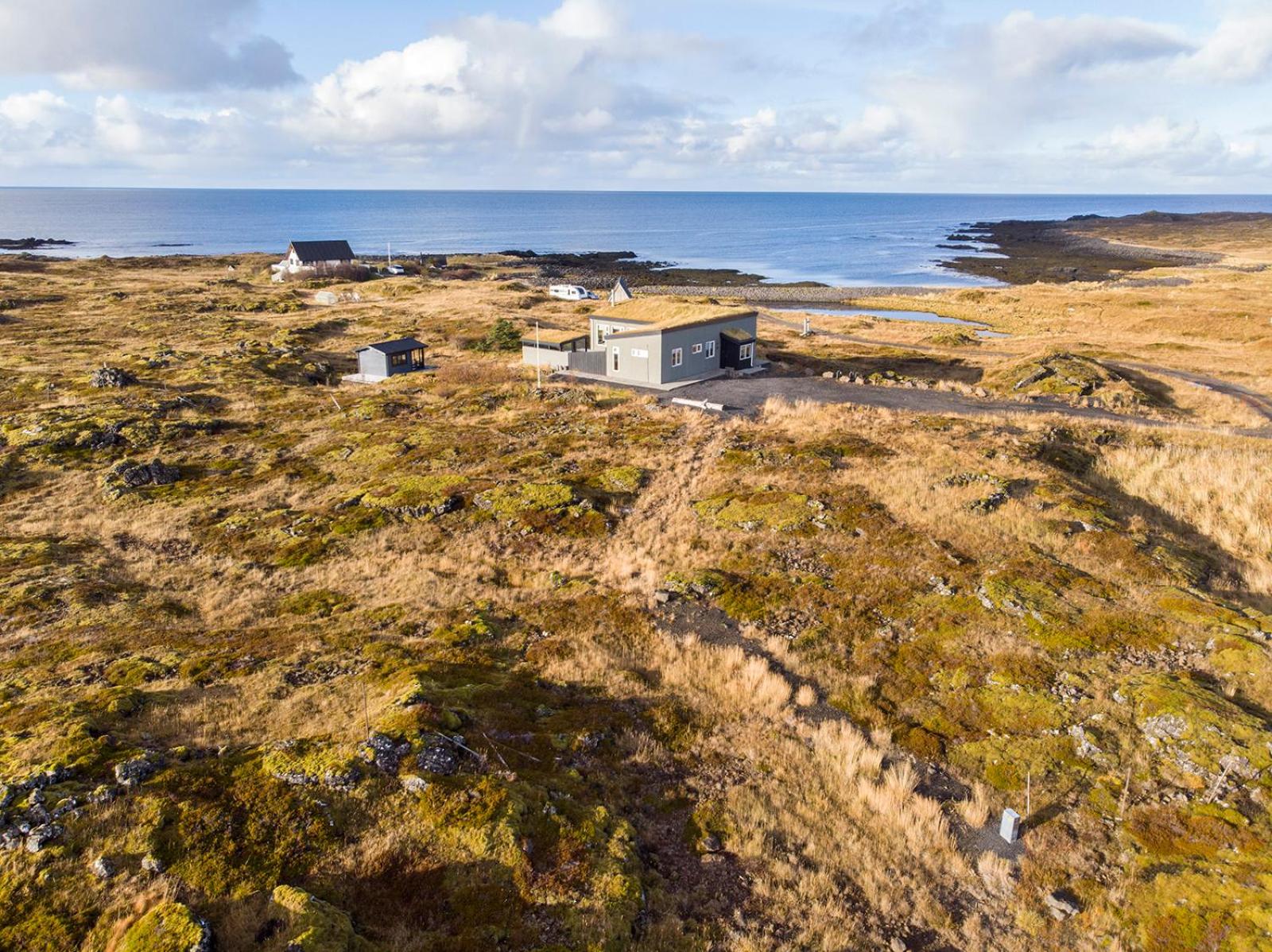 Hvassahraun Cabin by the Sea