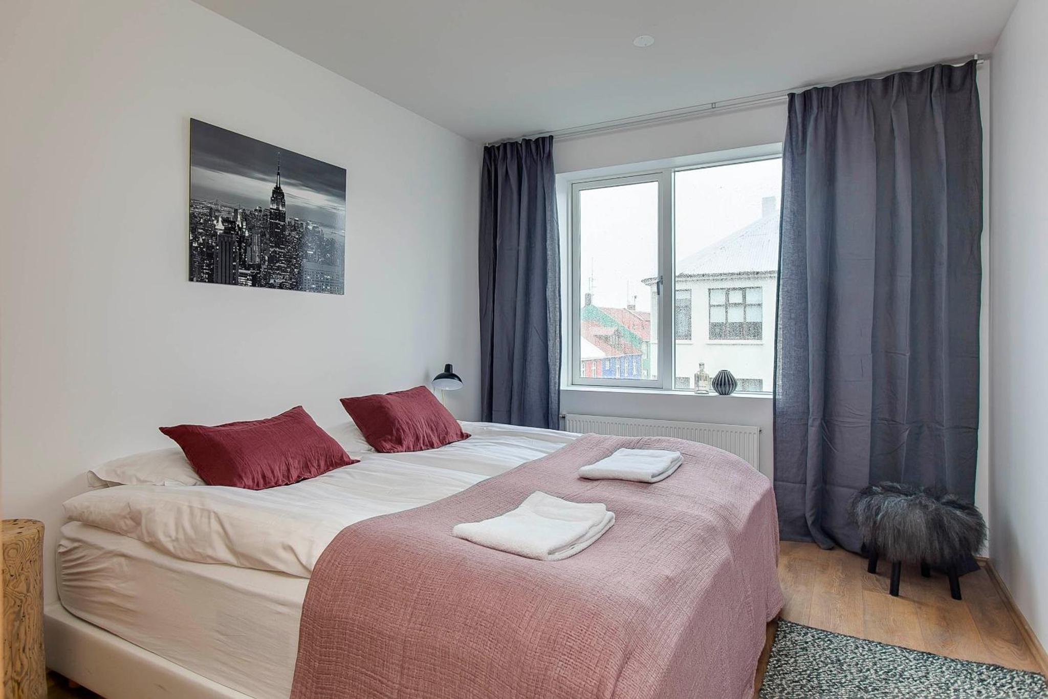 Tyr Apartments