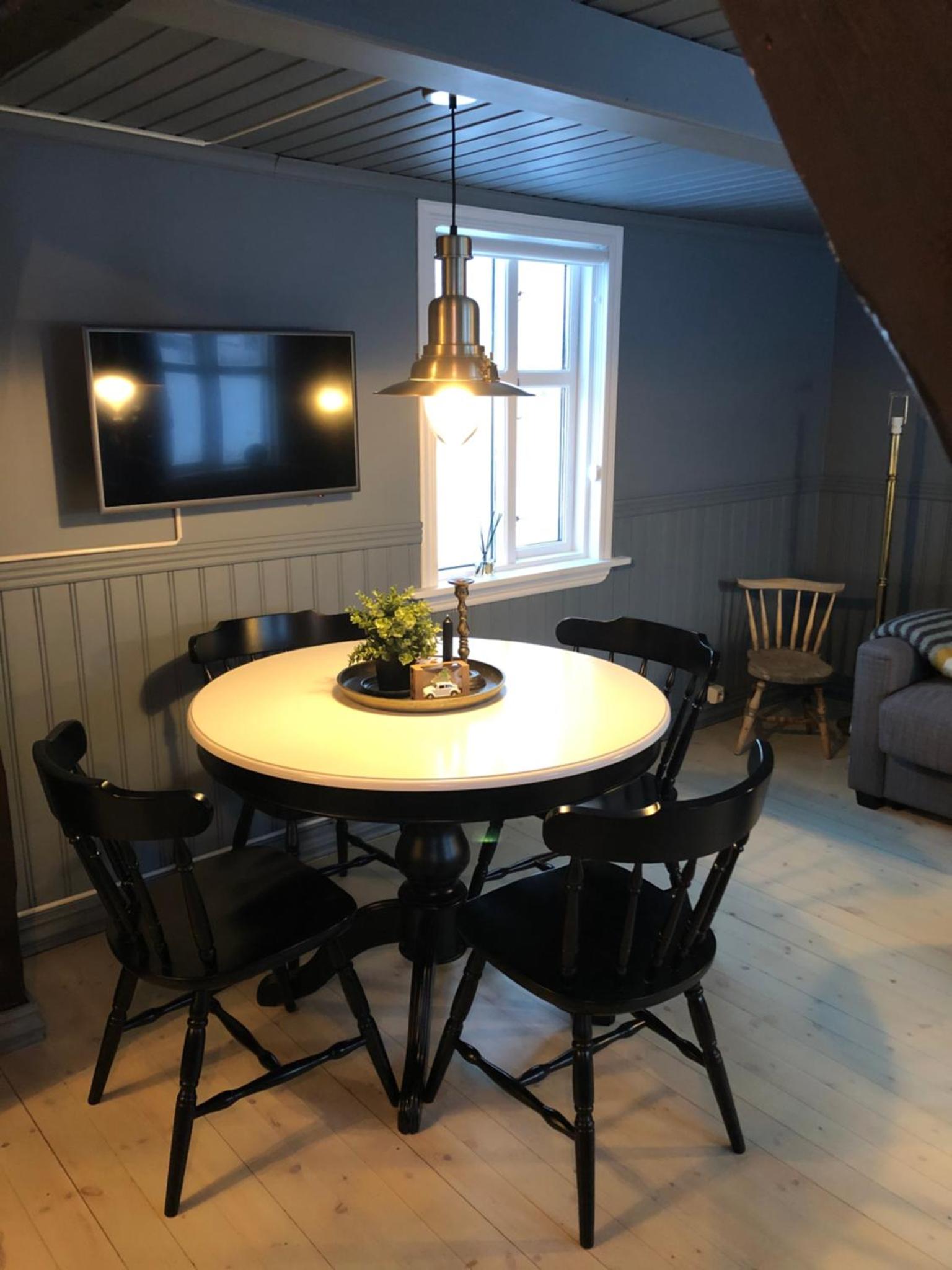 小屋之家(The Little Cottage)