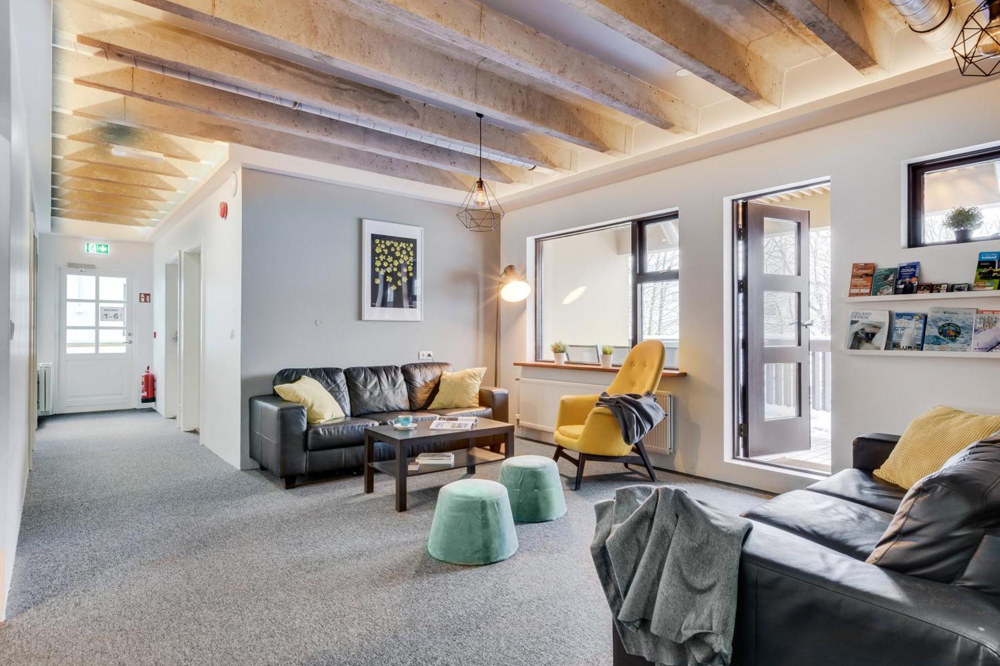 Lækur Hostel & Kaffi Laugalækur