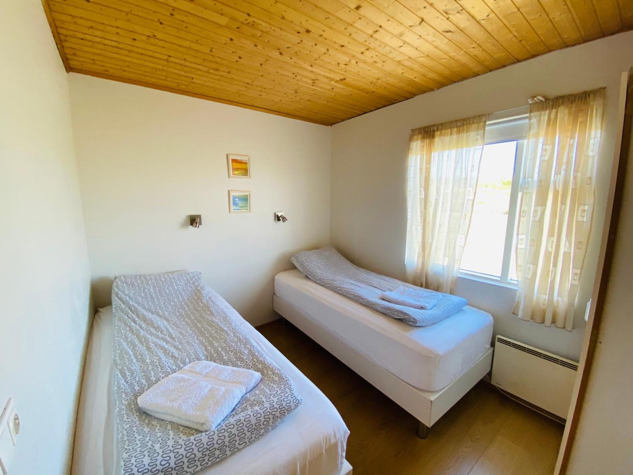 Abot - Riverside Cottage 