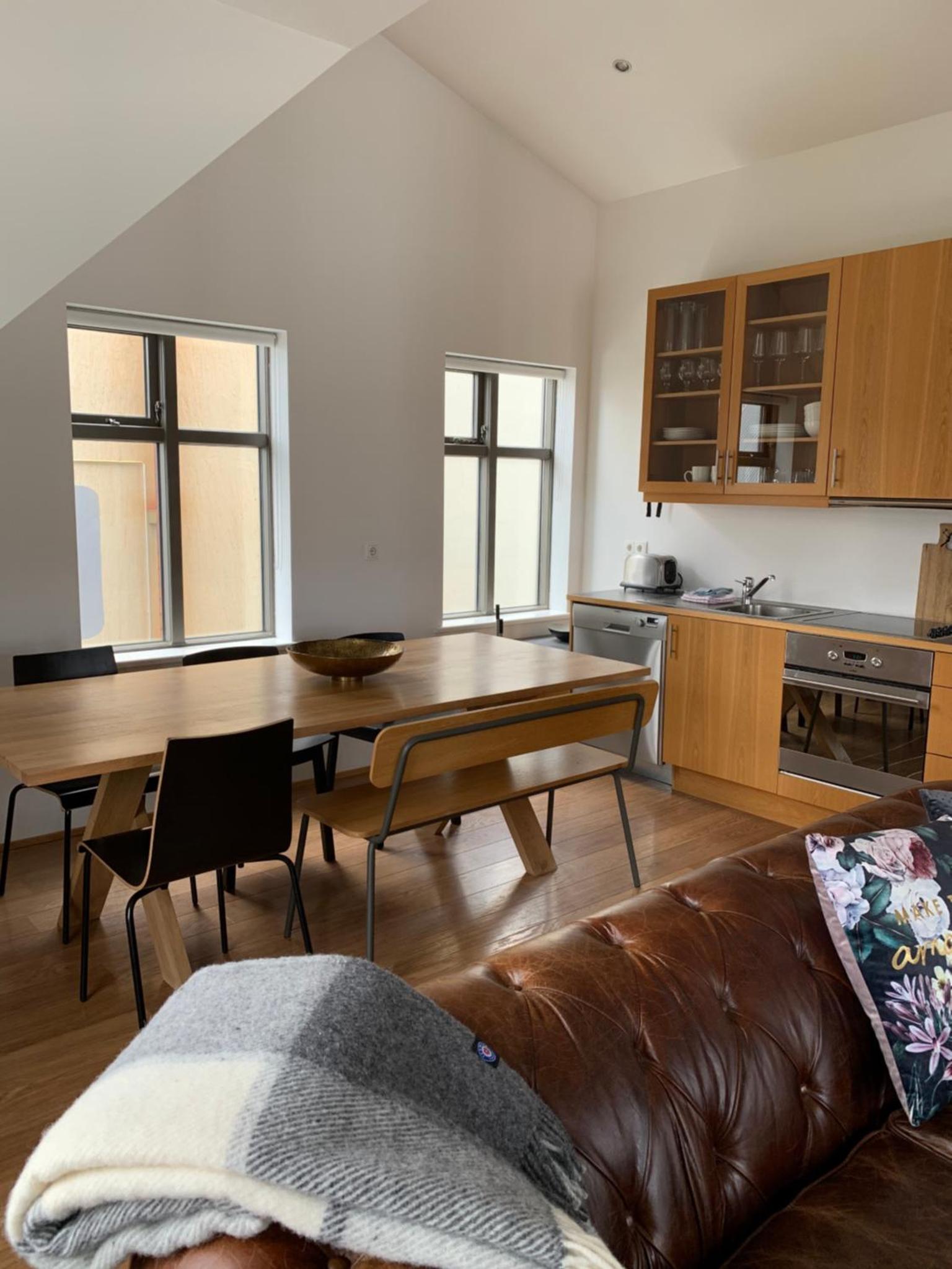 Mengi Apartments
