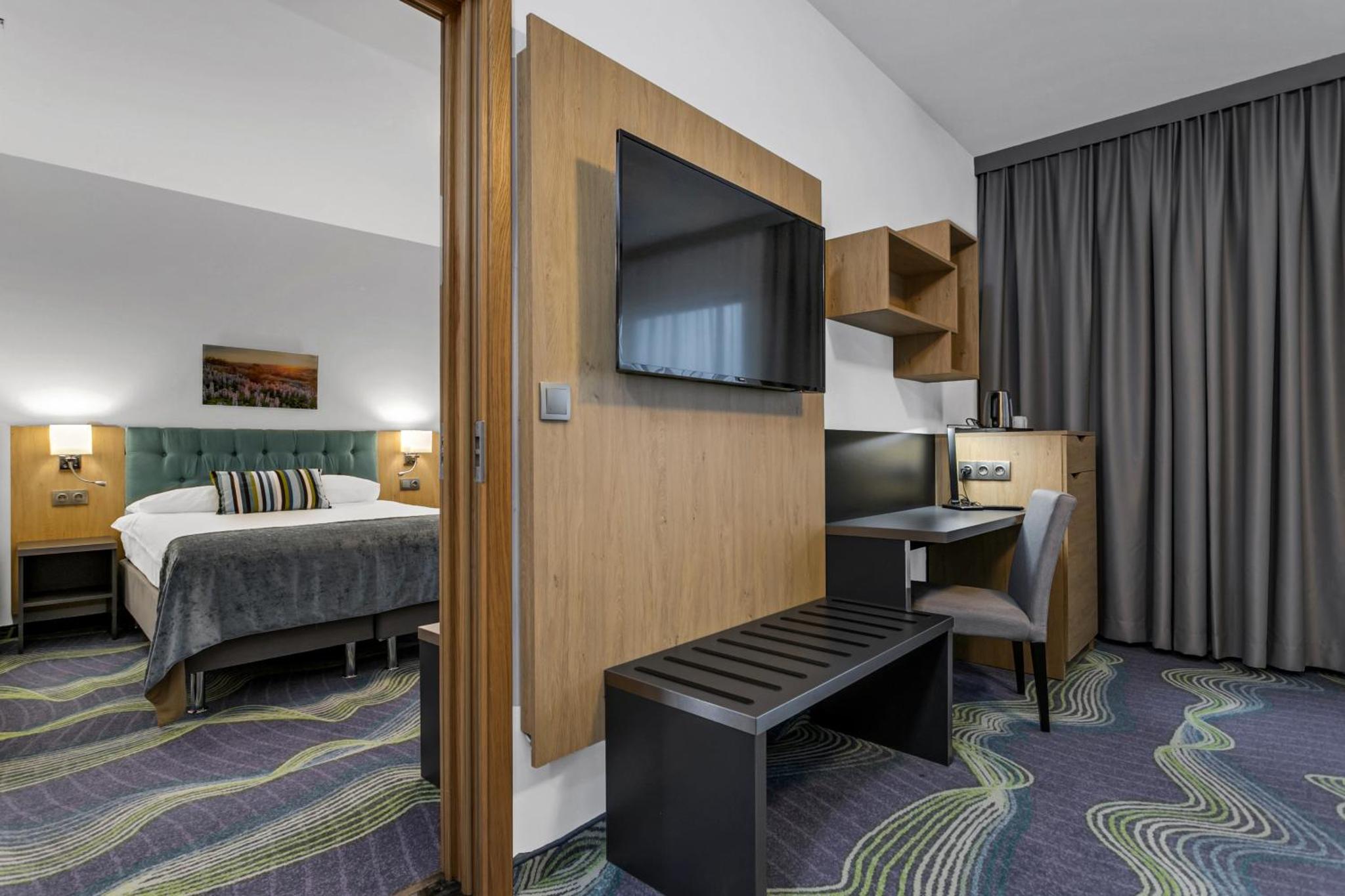 Airport Hotel Aurora