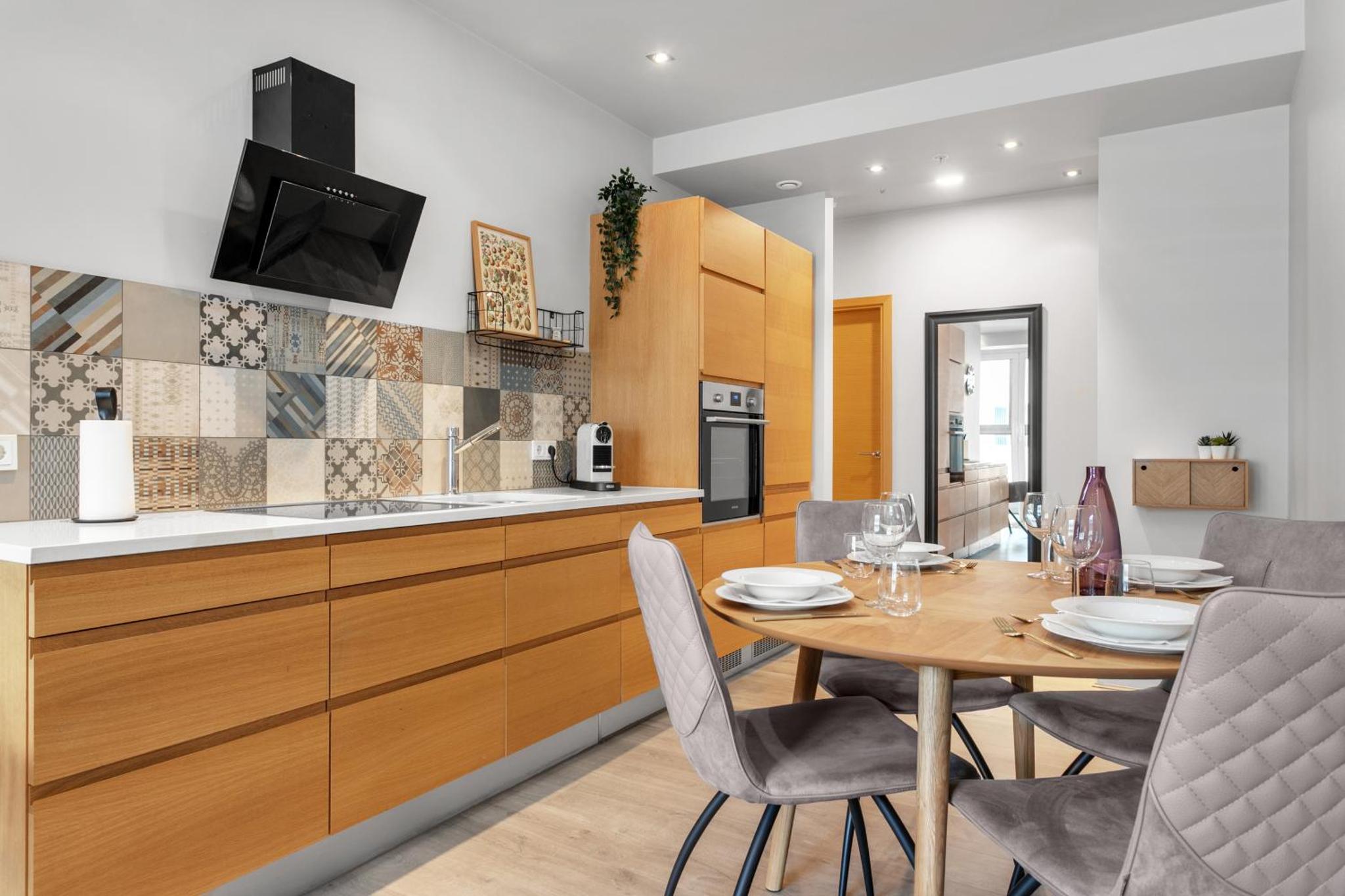 Modern, Stylish & Comfortable Apartment