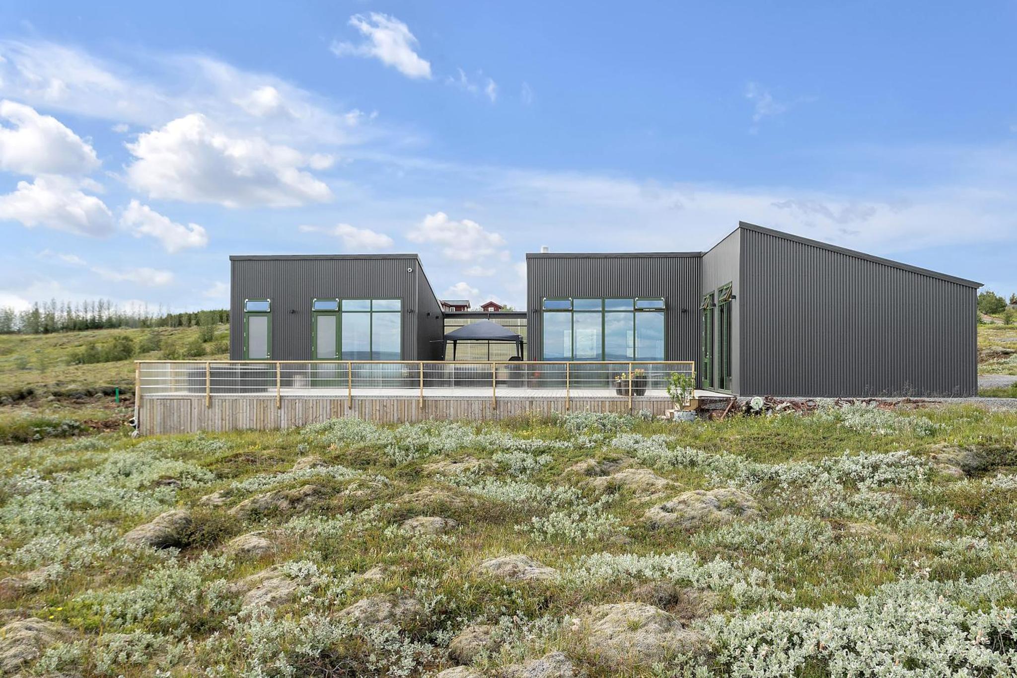 4 sovrum, 4 badrum, bastu och bubbelpool