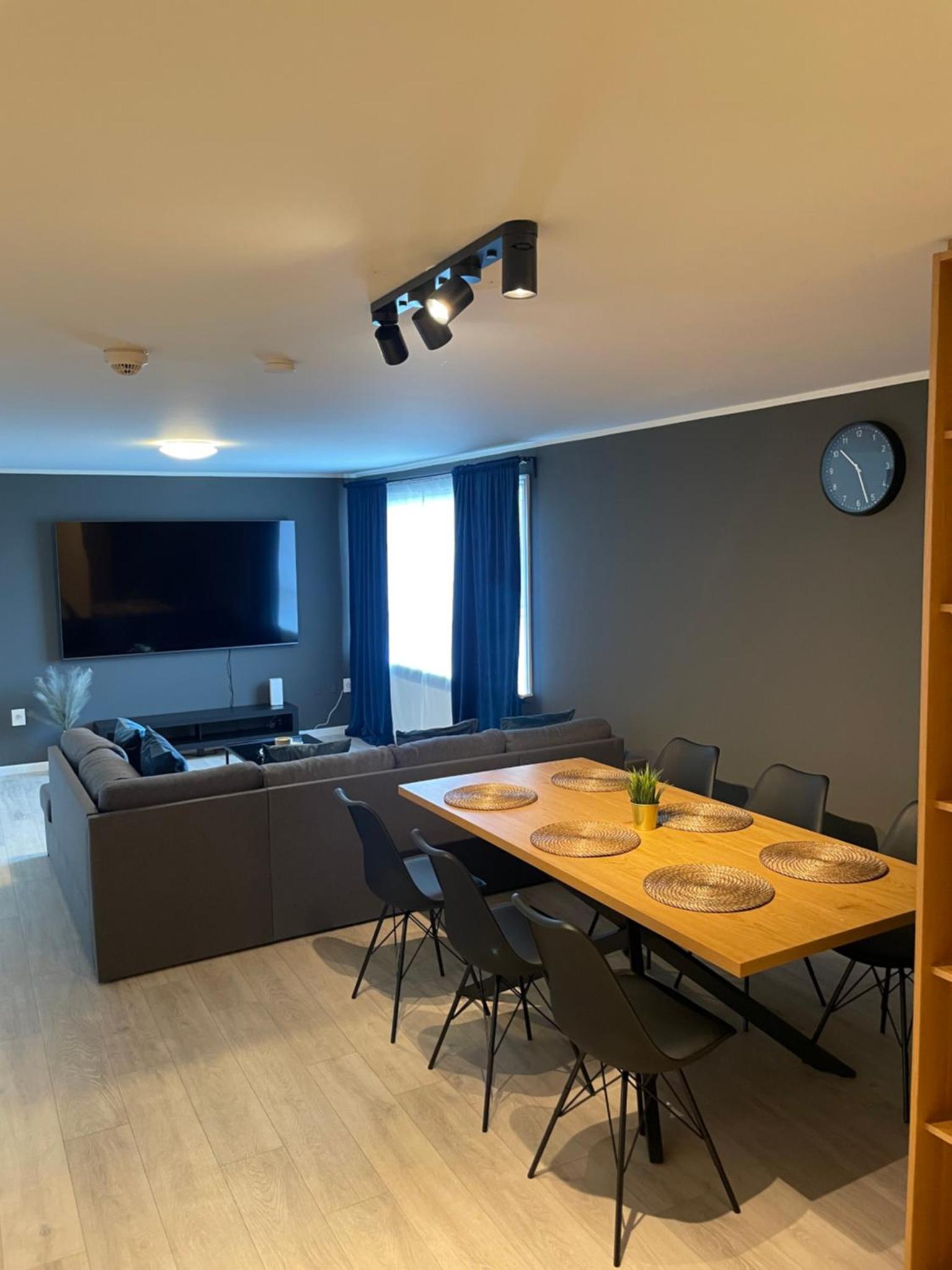 IQ公寓1(IQ Apartments 1)