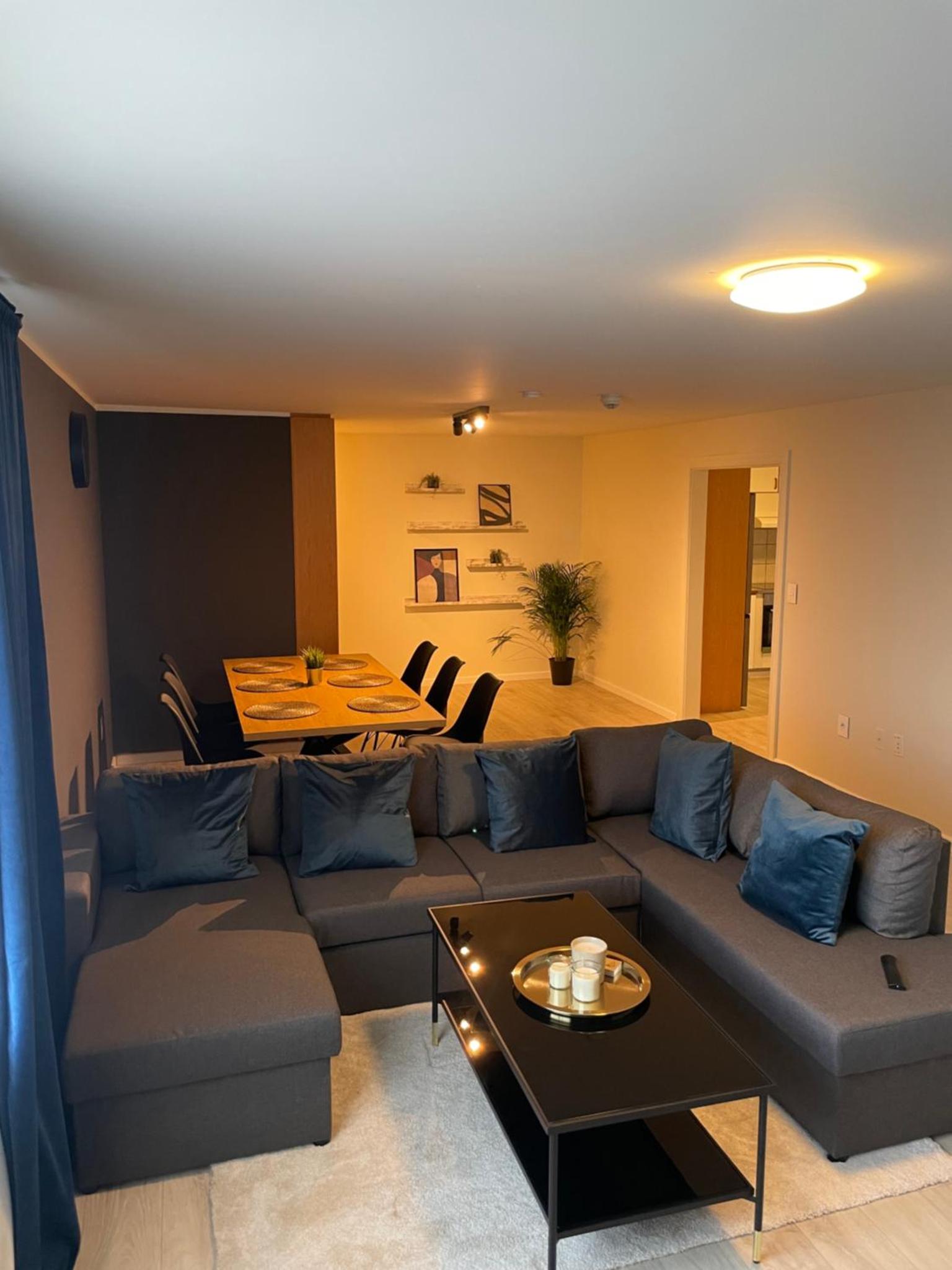 IQ公寓1(IQ Apartments 1)
