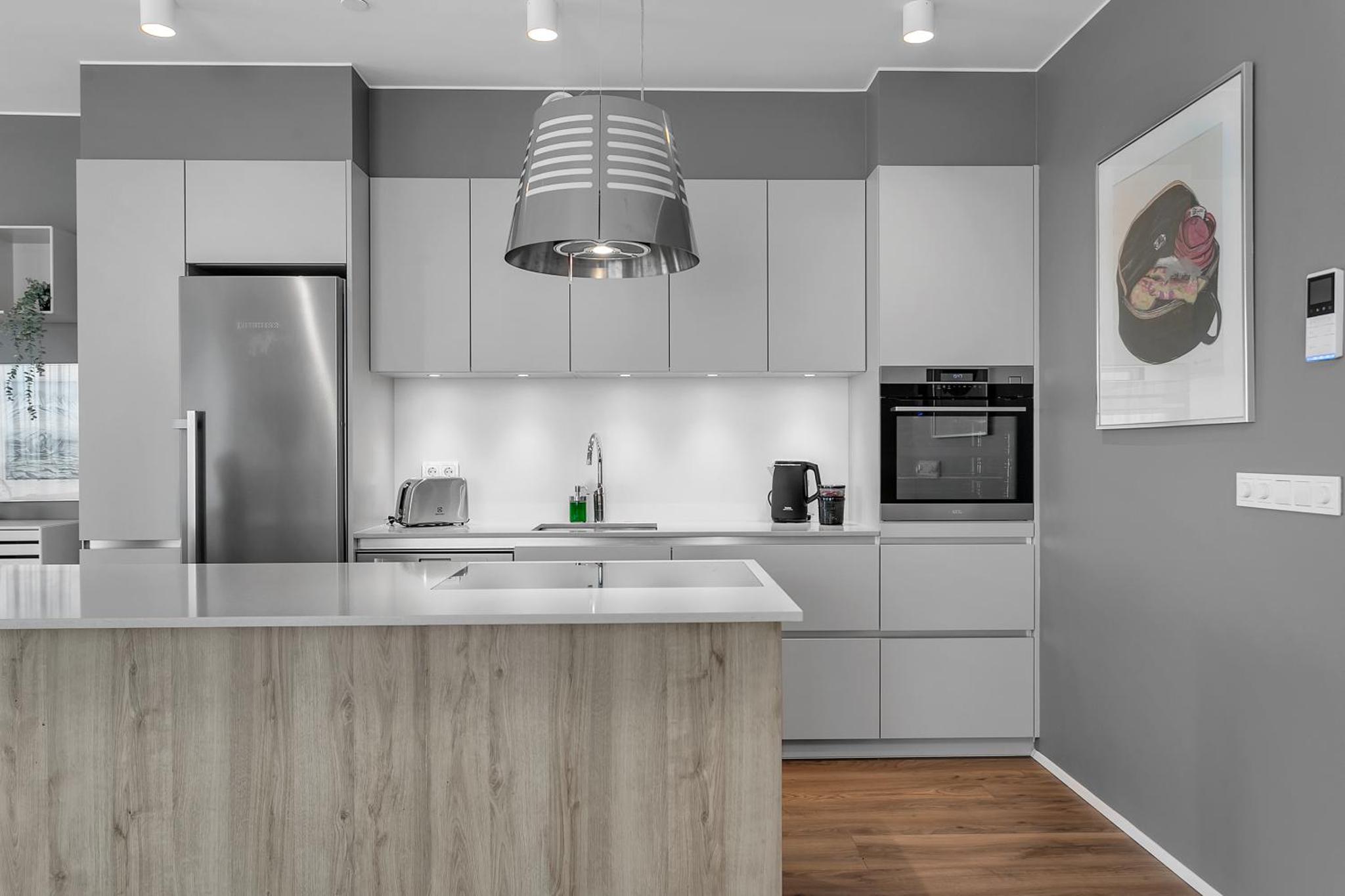 Sif Apartments