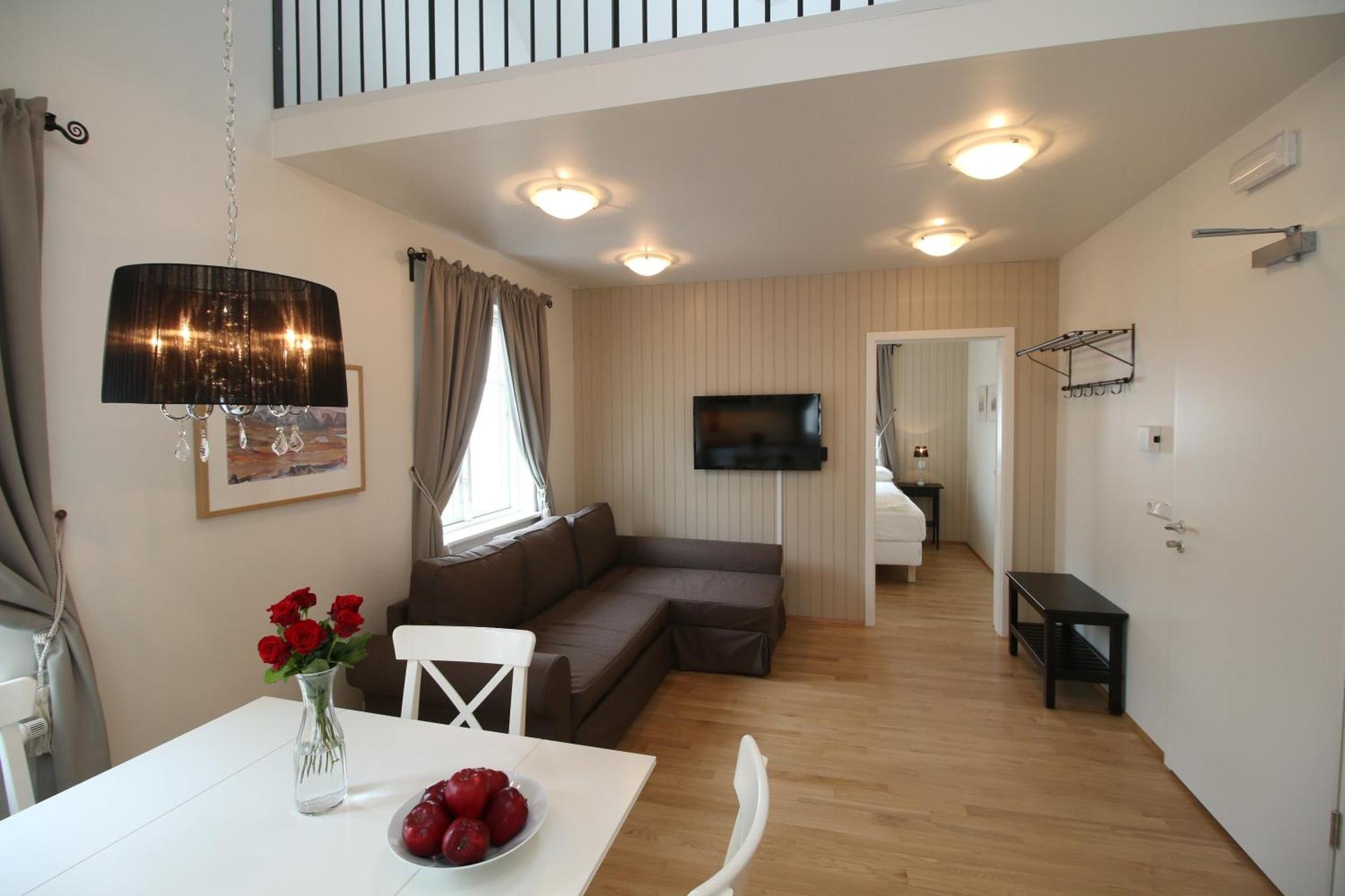 Acco Ice Apartments