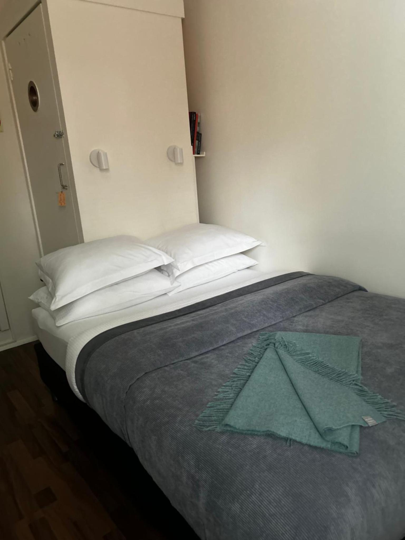 Studio 104 – Kostenfreier PARKPLATZ vor Ort – Privater Eingang