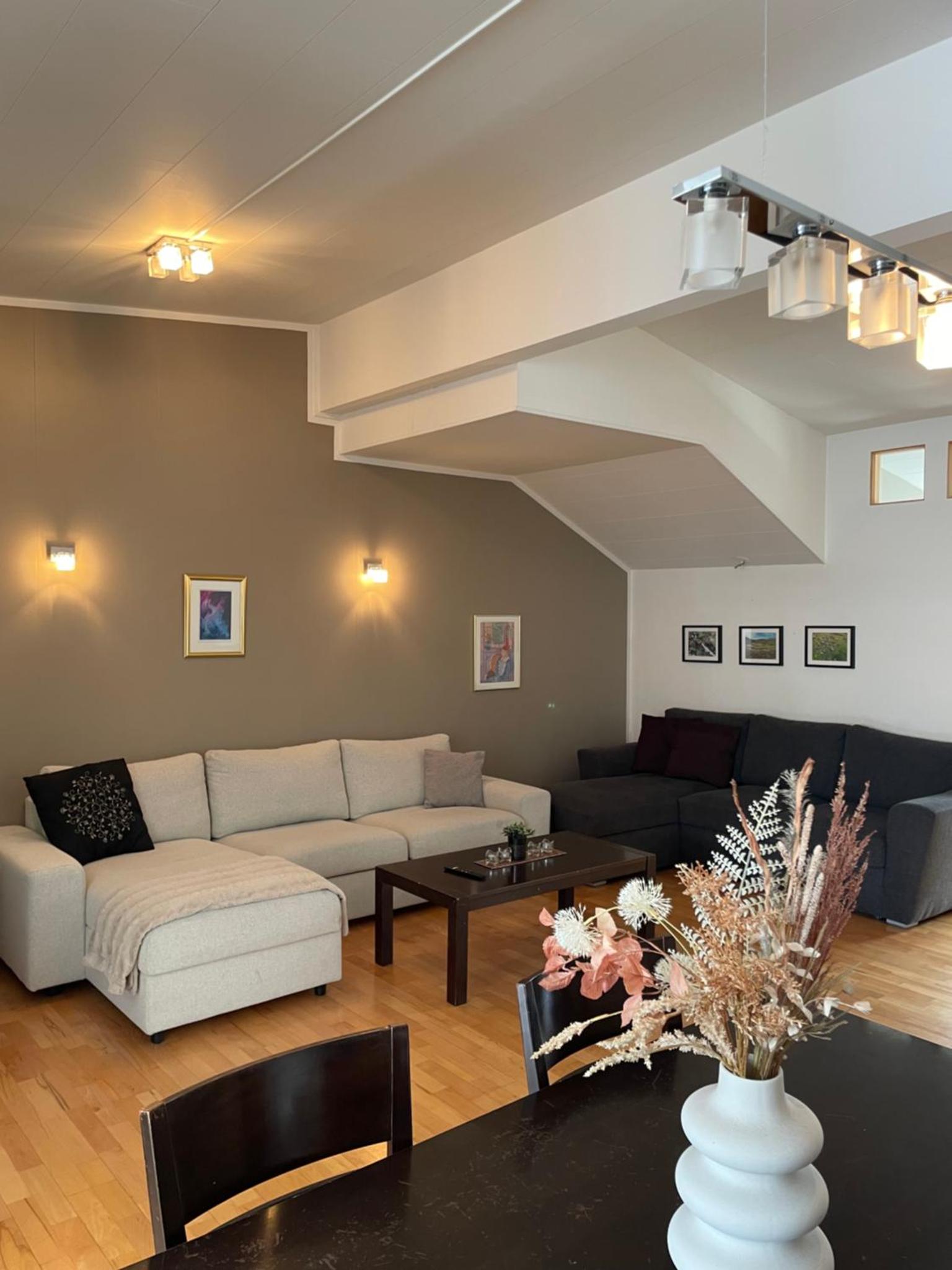 Penthouse on the main street, town center Akureyri