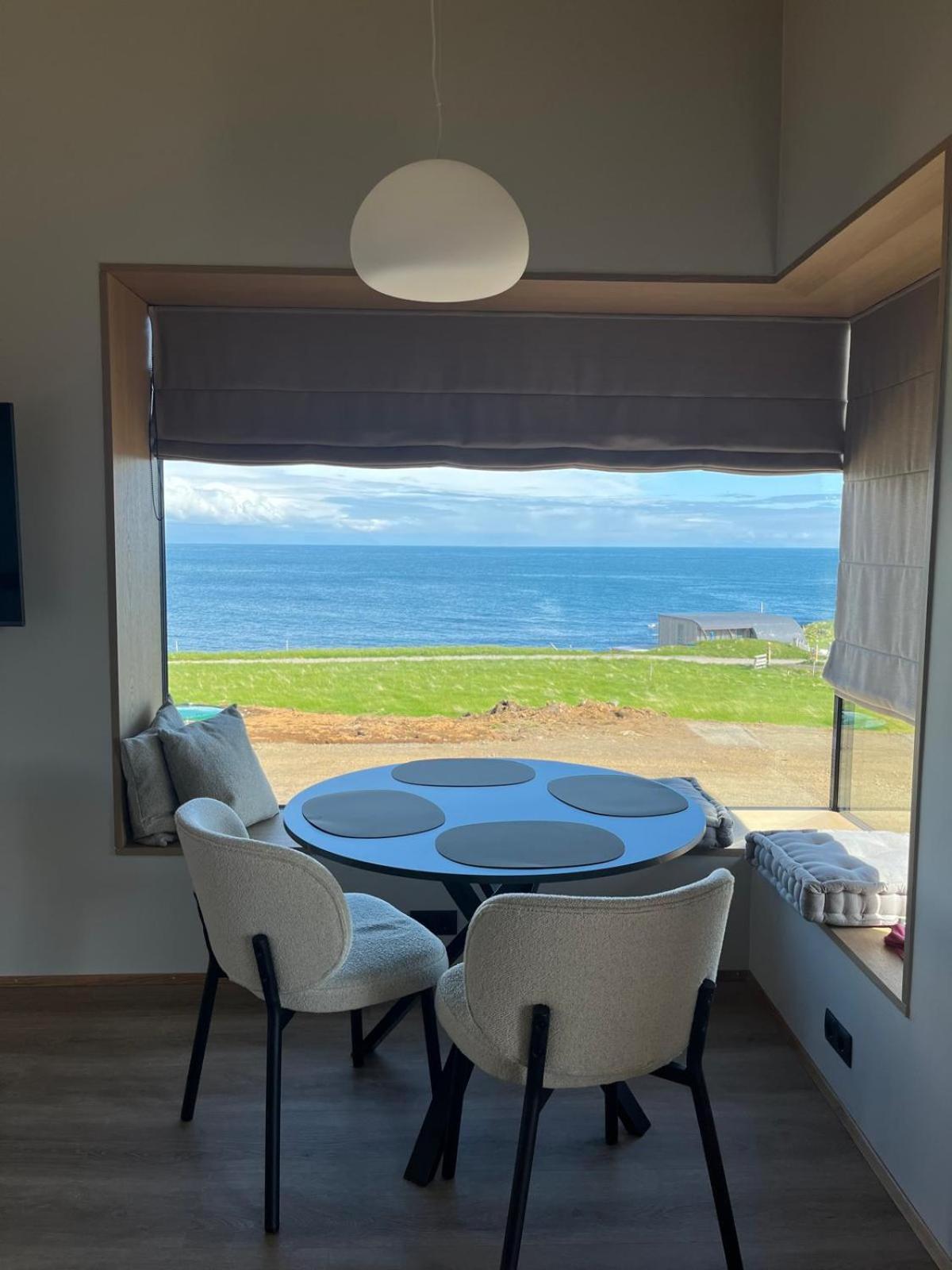 Peninsula Suites