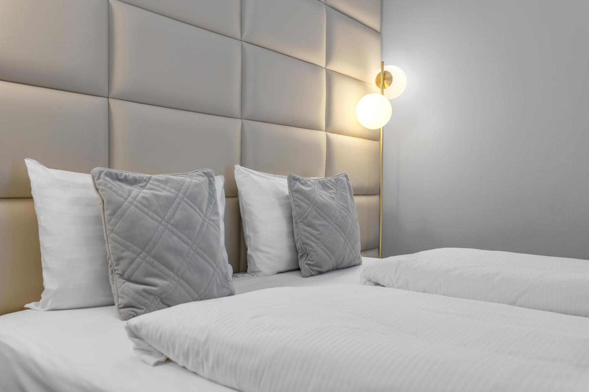 Midtown Hotel