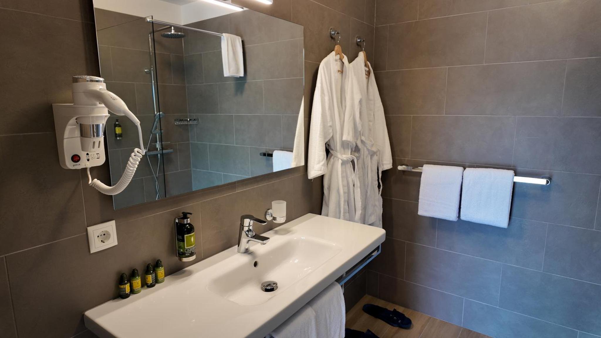 호텔 1001 노트 | Hotel 1001 Nott