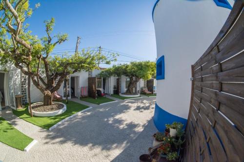 Pura Vida Atlantic Lodge