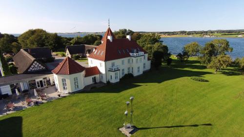 Sinatur Gl. Avernæs