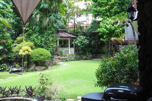 New Manila Suites