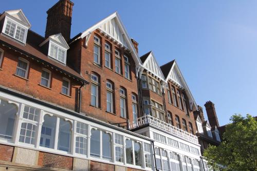 The Yarrow Hotel