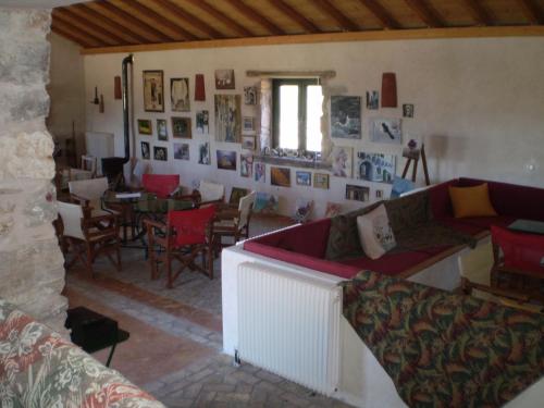 Arachovitika Kalivia