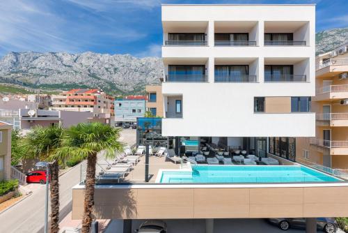 Hotel Ani