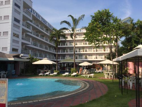 Wild Orchid Resort