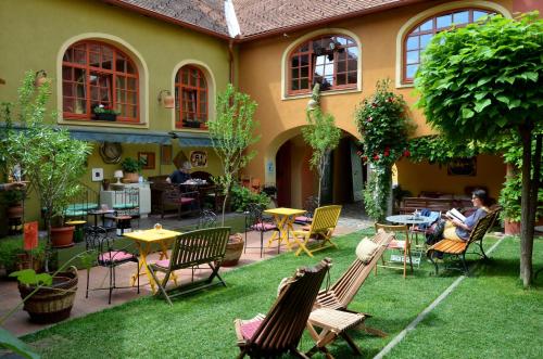 Muzikafe Bed & Breakfast