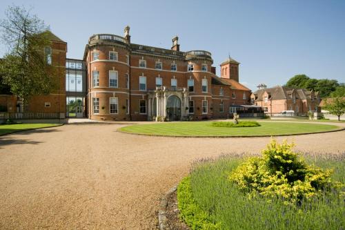 Oakley Hall