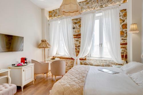 1844 Suites