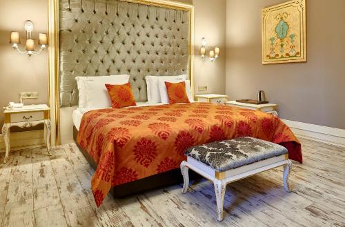 L'agora Old Town Hotel & Bazaar