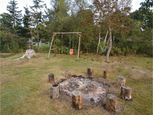 Three-Bedroom Holiday Home In Glesborg