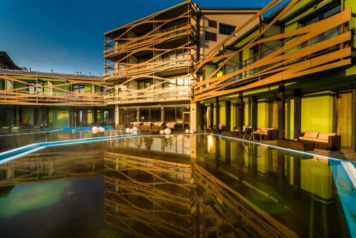 Hotel Galeria Thermal Bešenová