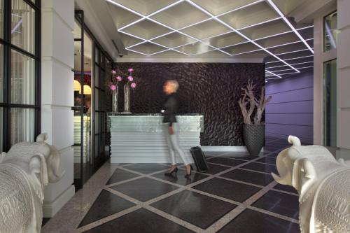 Dux Hotel