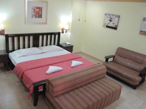 Makati Suites at Travelers Inn