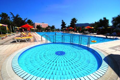 Chrysoula Hotel & Apartments