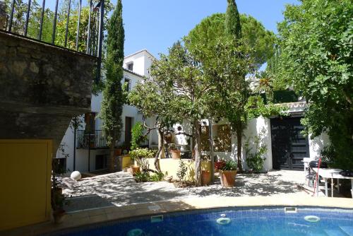 Salvatierra Guest House