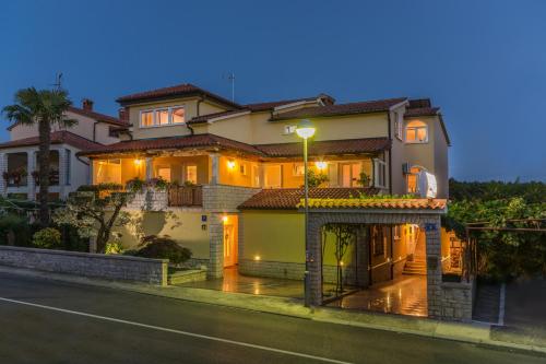 Casa Nova