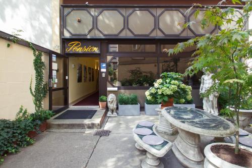 Pension Pharmador
